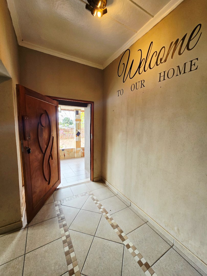 5 Bedroom Property for Sale in Elandia North West